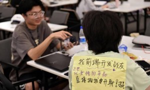 从清北退学的年轻人，当月入五千的CEO