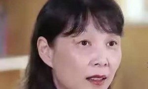20亿争产案开庭！宗馥莉身后神秘女人浮出水面，竟是娃哈哈"影子司令"