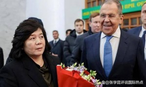 金正恩返朝不足一月，再做重大决定，俄罗斯有的待遇，中国也得有