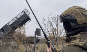 “大鱼”老窝疑被锁定？普京一声令下，俄军毫不犹豫发射1000万美元锆石高超导弹