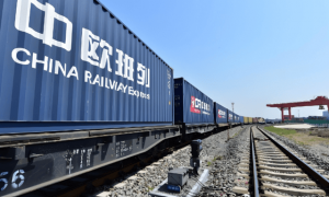 波兰头真铁，关闭口岸致中欧班列停运，波及300辆列车