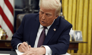 俄军发动大规模空袭，基辅突然降半旗！特朗普喊话要派美军，欧盟叫嚣：继续制裁俄罗斯！