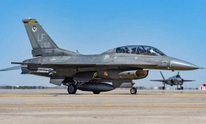 惨败三连击！俄罗斯海陆空重挫，苏-34坠毁美援隐现，克里米亚防线岌岌可危