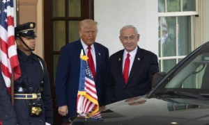 沙特巴铁签下“铁血同盟”，中国灵魂三问，中东格局彻底改变！