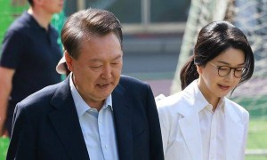 韩国大选正式投票开始，尹锡悦夫妇现身投票站